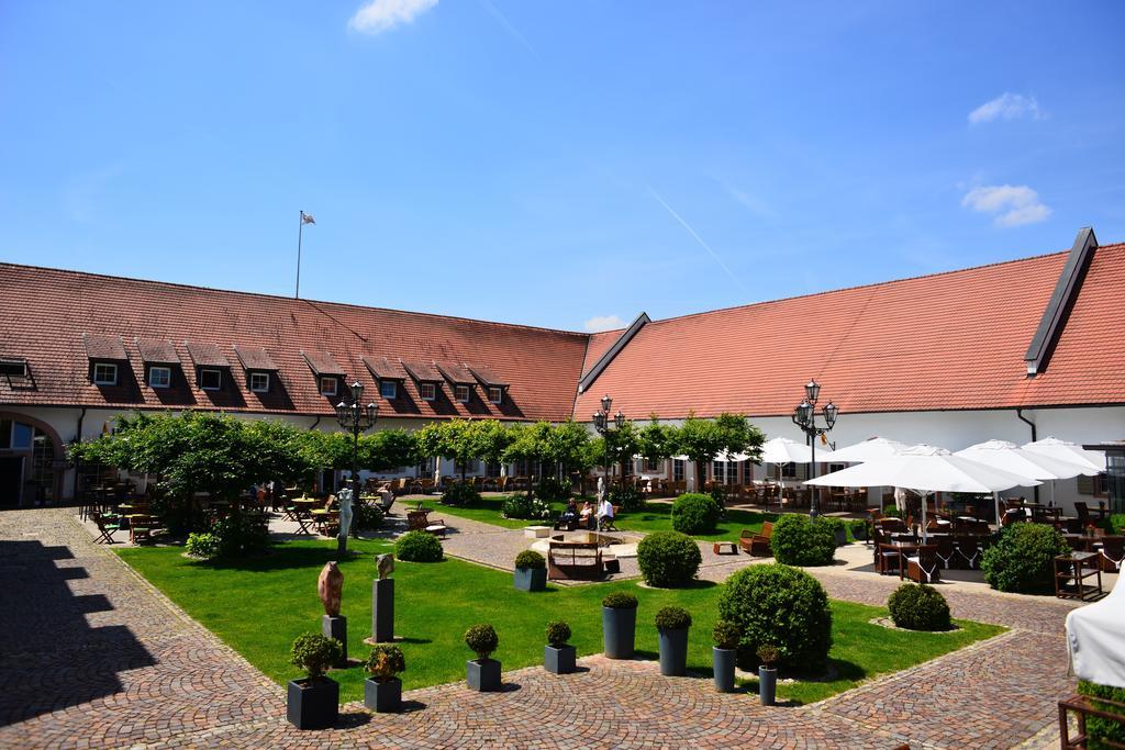 Schloss Reinach 4* Freiburg im Breisgau